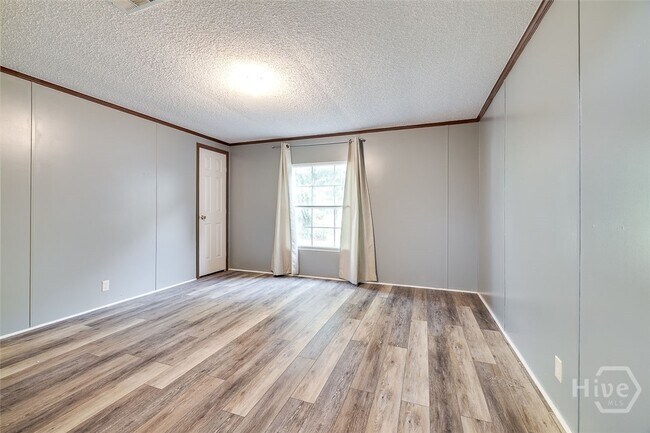 Building Photo - 217 Skinner Bay Dr