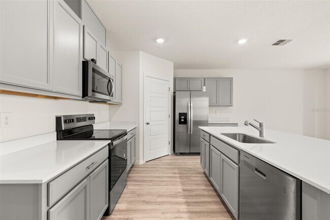 Building Photo - 1078 Clay Blvd