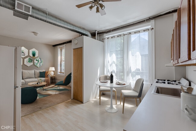 Building Photo - Charleston 2054 W