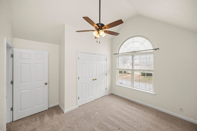 Building Photo - 7028 Sugarplum Rd