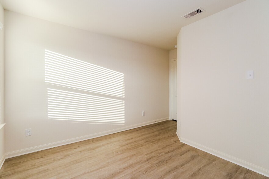 Building Photo - 22083 Ellison Dr