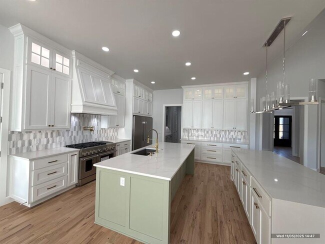 Building Photo - 8340 NW 130th Cir