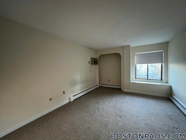 Building Photo - 385 Massachusetts Ave