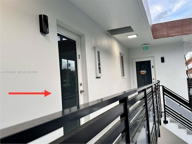 Building Photo - 1629 SW 3rd St