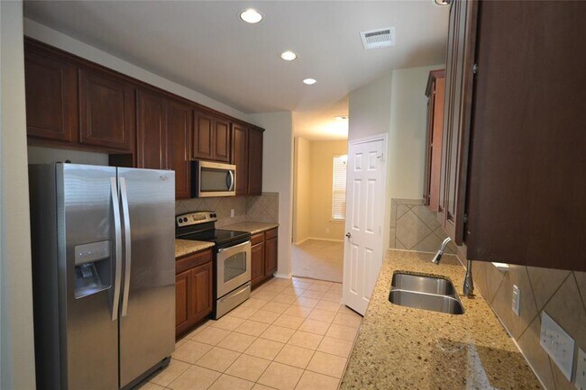 Building Photo - 409 Riverine Way