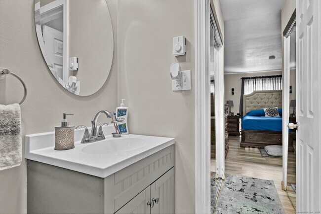 Building Photo - 39 Candlewood Dr