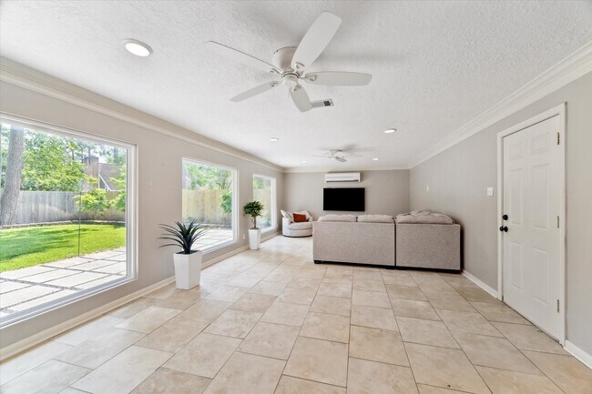 Building Photo - 3106 Redwood Lodge Dr