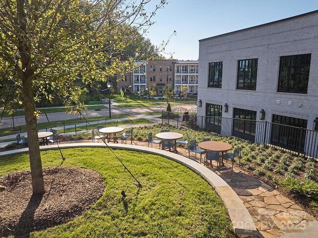 Building Photo - 19020 Potts Pk Ln