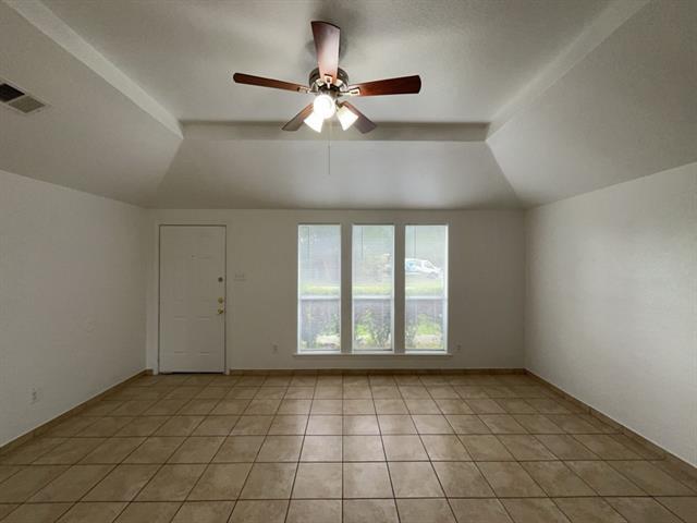 Building Photo - 112 Mesa Dr