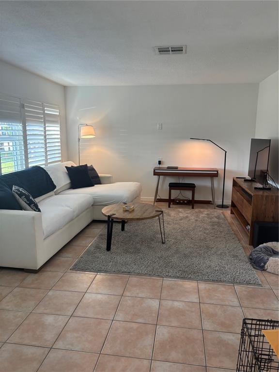 Building Photo - 3555 Belle Vista Dr E