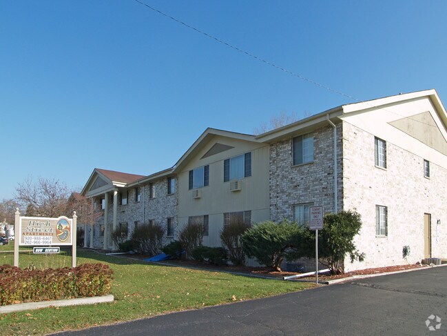 Building Photo - High Street Apartments
