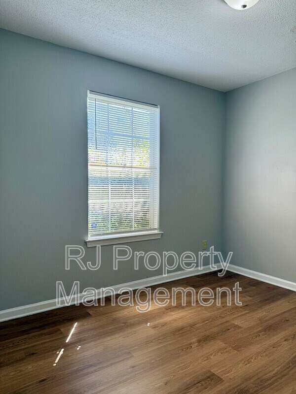 Building Photo - 4369 Pecan Creek Cir S