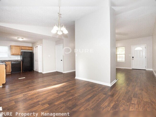 Building Photo - Price Drop Alert!   Rental Specials Available! Neal Avenue Home!  Available Now