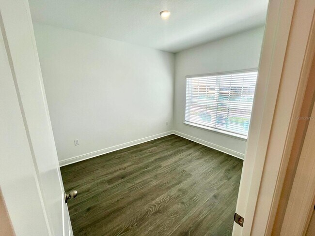 Building Photo - 3082 Voyager Ave