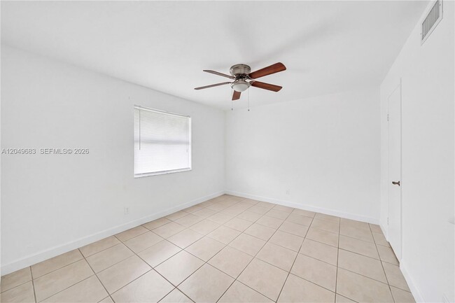 Building Photo - 15070 SW 103rd Ln