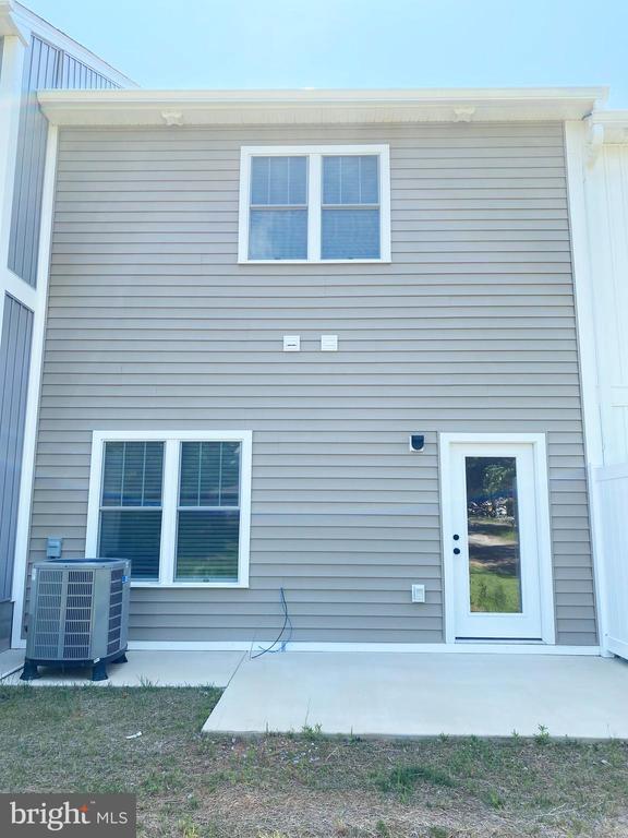 Building Photo - 556 Leesville Rd
