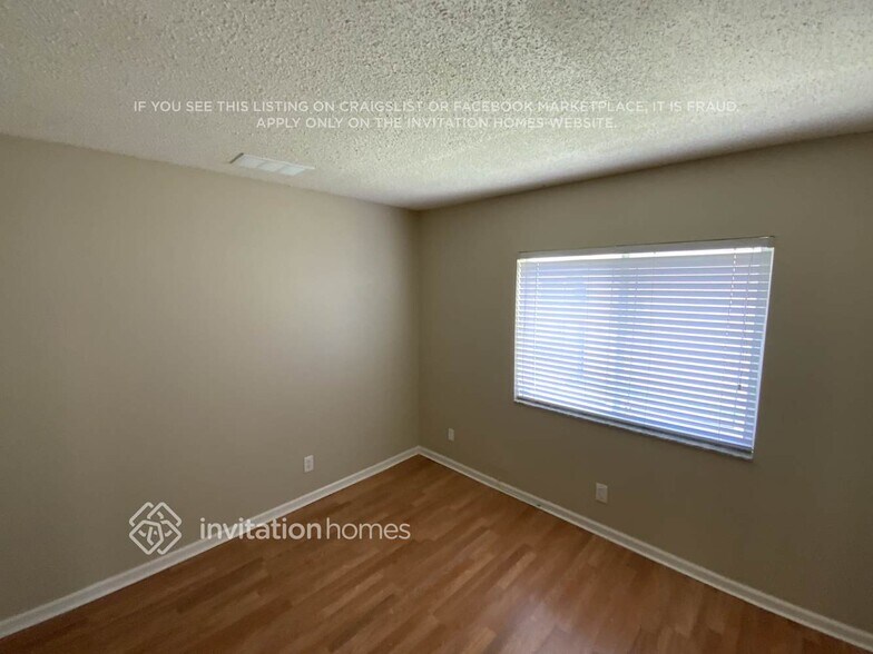 Building Photo - 5233 Rosen Blvd