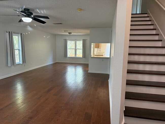 Building Photo - 2308 Lavendale Ct