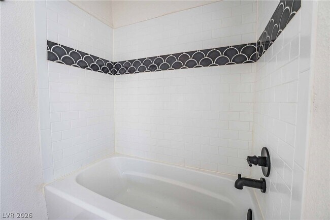 Building Photo - 7300 W Pirates Cove Rd