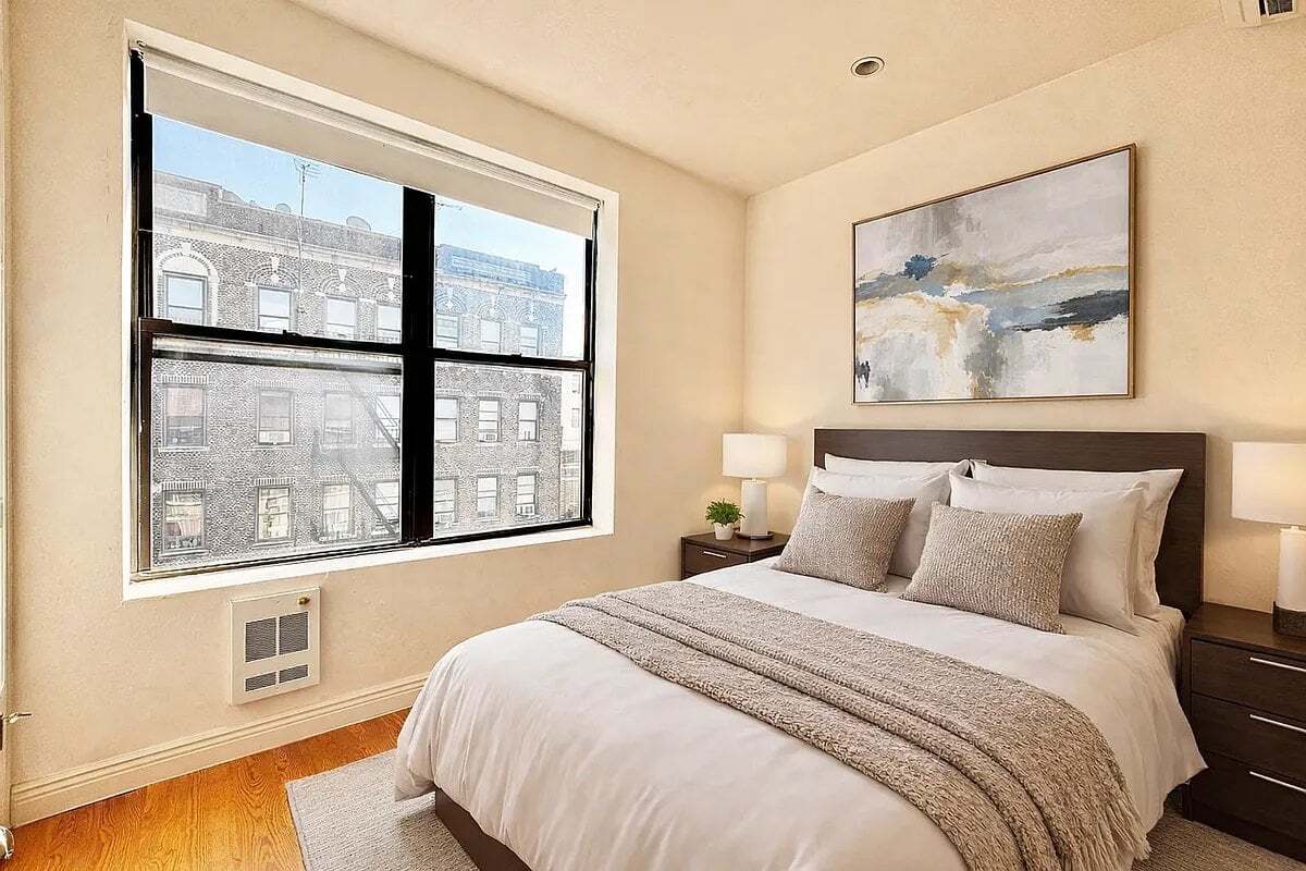 Building Photo - 329 Lincoln Pl