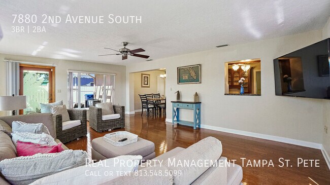 Building Photo - ***Beautiful St Pete Waterfront Home***