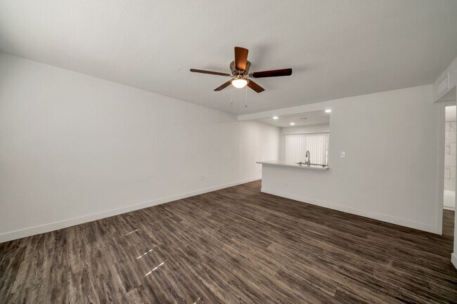 Interior Photo - The Lowe located in the heart of Mesa!