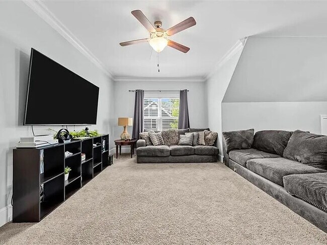 Building Photo - Lease OR Lease to Own