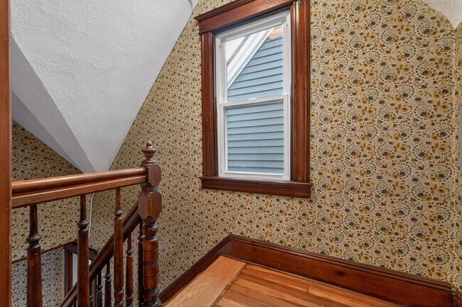 Building Photo - 42 Duer Pl