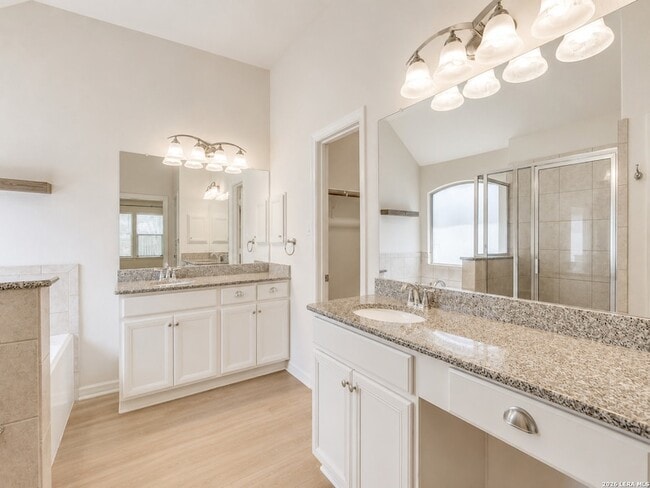 Building Photo - 164 Autumn Ridge