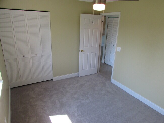 Building Photo - IntraCoastal Single Family Home