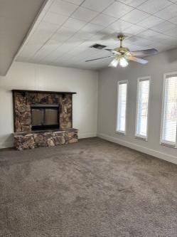 Building Photo - 4601 Alamo Dr