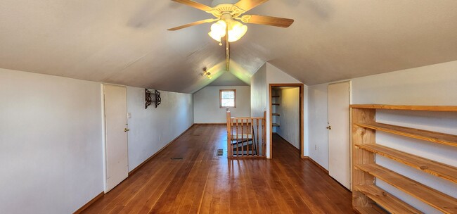 Building Photo - Charming 4 Bed, 2 Bath Home in Spokane! *S...