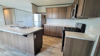 Building Photo - 531 Iowa