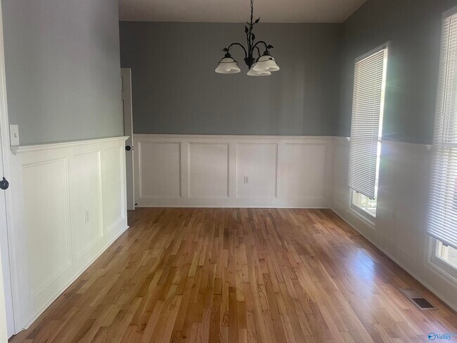 Building Photo - 108 Suffolk Dr