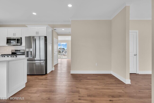 Building Photo - 58 Cove Rd