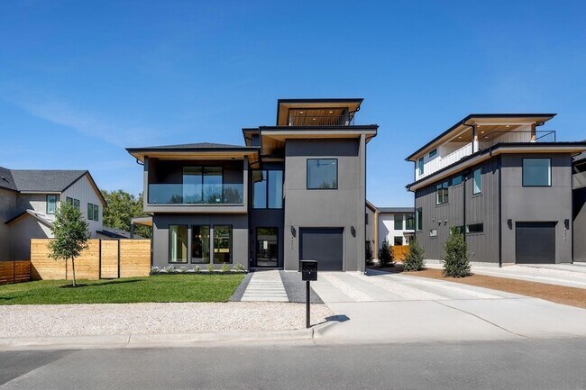 Building Photo - 4806 Richmond Ave