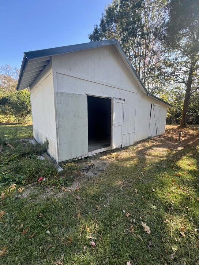 Building Photo - RENTAL HOME 3BD/2BTH