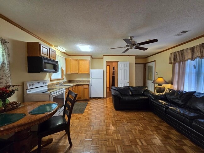 Building Photo - 4665 Ellerbe Mill Rd