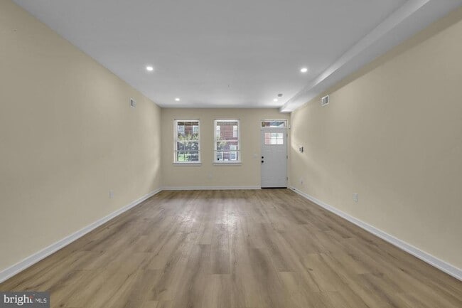 Building Photo - 2670 Braddock St