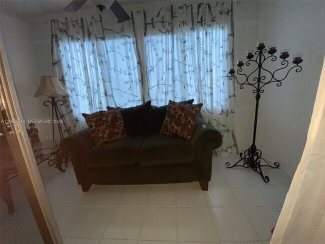 Building Photo - 8135 Sunrise Lakes Blvd