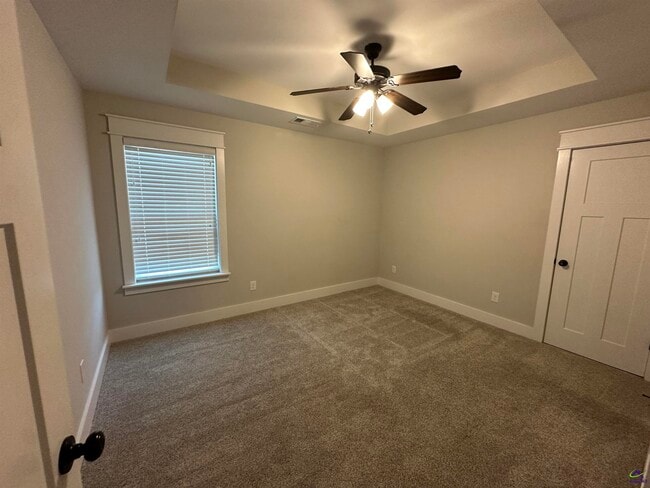 Building Photo - 116 Perth Ct