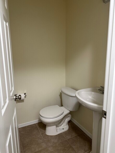 Half Bath - 398 East Cassidy Drive