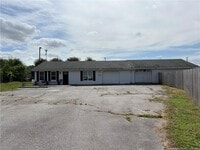 Building Photo - 300 Jernigan Rd
