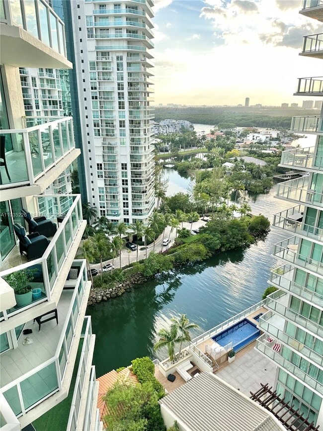 Building Photo - 250 Sunny Isles Blvd