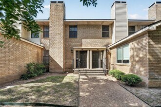 Building Photo - 8400 Jamestown Dr