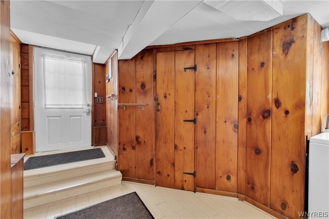 Building Photo - 291 Parkhurst Blvd