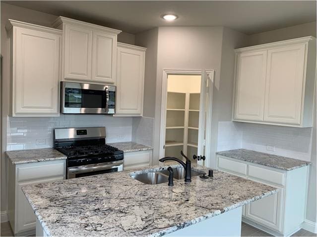 Building Photo - 7803 Cottonwood Dr