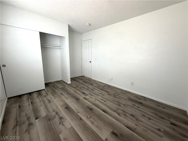 Building Photo - 2724 Aarondavid Dr