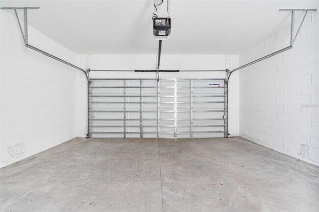 Building Photo - 1659 EAGLEHURST Ln