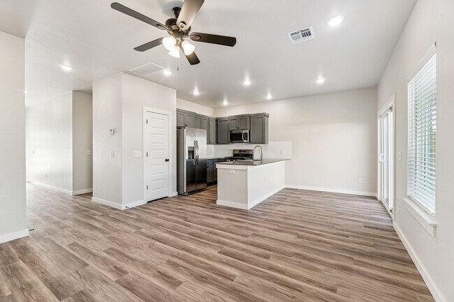 Building Photo - 19604 Molly Dr